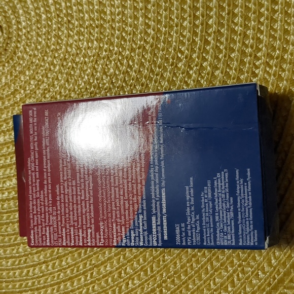 Pepsi Cherry 24 Faux False Nails Vegan Glue Included Claire's Exclusive NWOT. - Picture 2 of 2